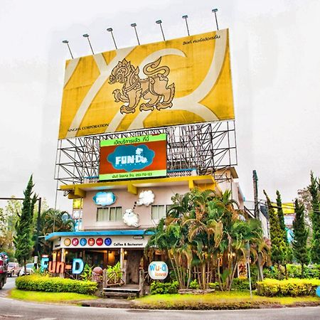 Fun-D Hostel Chiang Rai Exterior foto