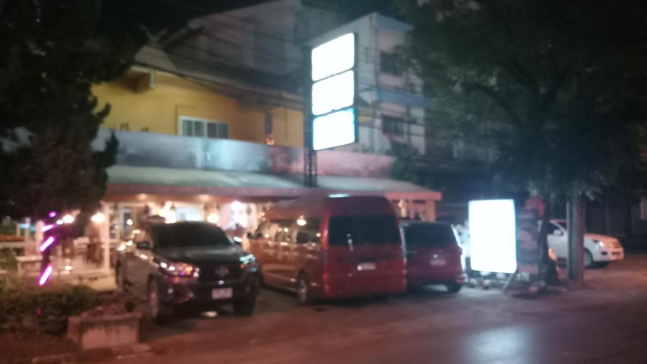 Fun-D Hostel Chiang Rai Exterior foto
